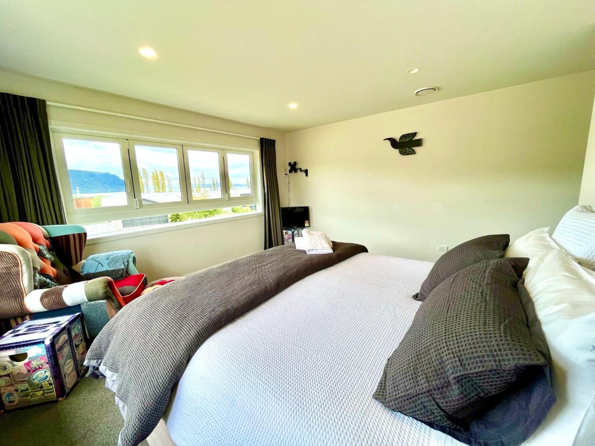 Large And Luxurious At The Lake Kinloch Extérieur photo