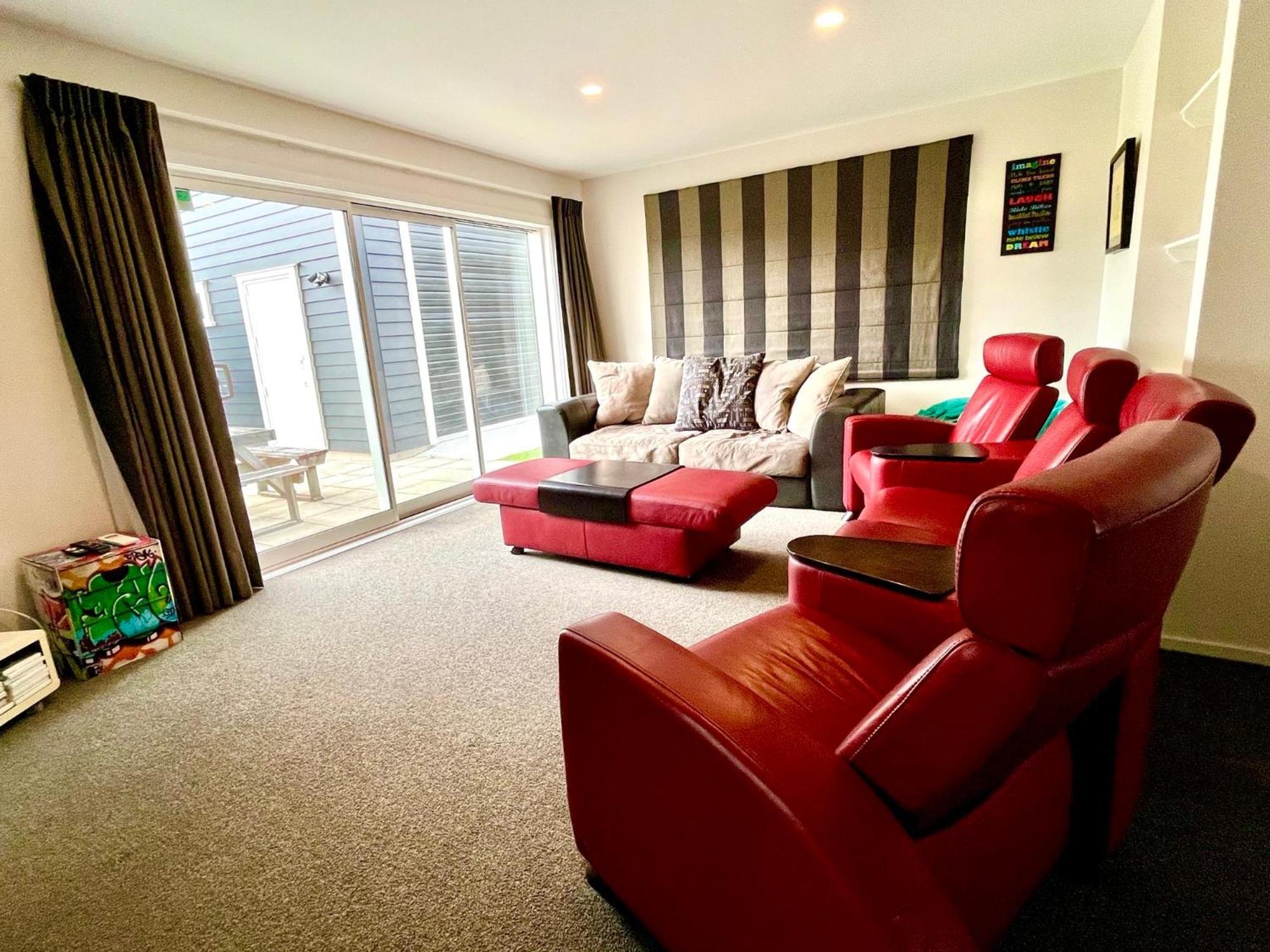Large And Luxurious At The Lake Kinloch Extérieur photo