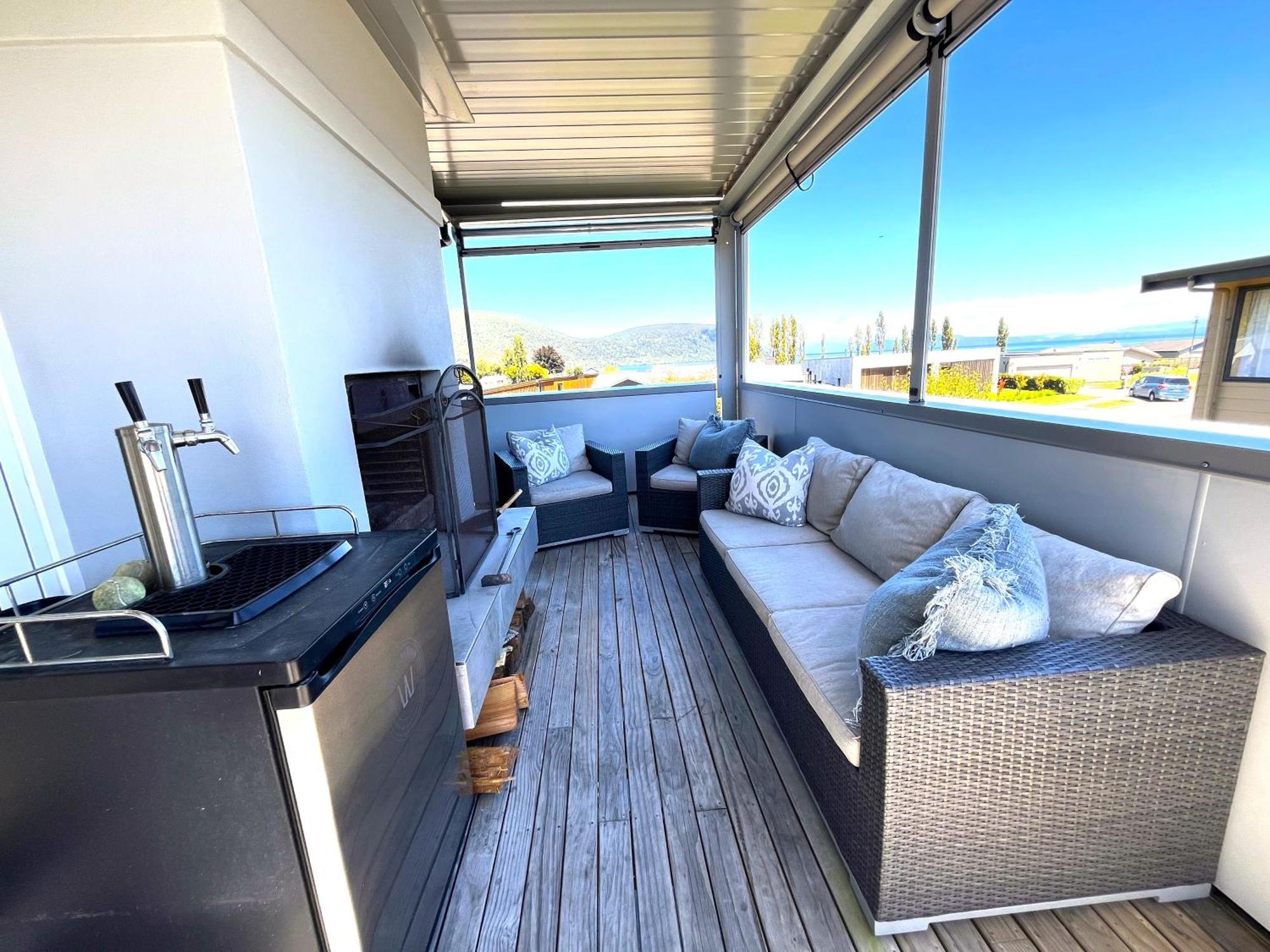 Large And Luxurious At The Lake Kinloch Extérieur photo